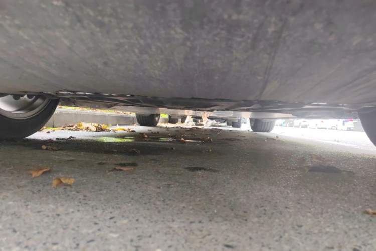 Used Tesla Model Y 2022 Long-Range All-Wheel-Drive Version Chassis Front