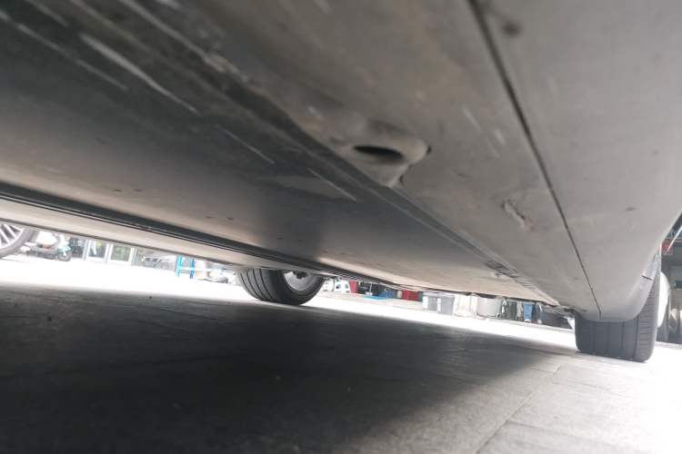 Used Tesla Model Y 2022 Rear-Wheel-Drive Version Chassis Front Left