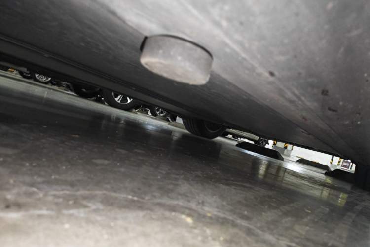Used Tesla Model Y 2022 Revised Version Rear-Wheel Drive Chassis Front Left