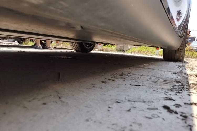 Used Tesla Model Y 2022 Long-Range All-Wheel-Drive Version Chassis Front Left