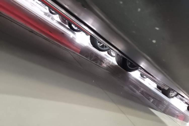 Used Tesla Model Y 2022 Long-Range All-Wheel-Drive Version Chassis Front Left