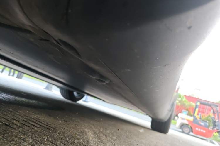 Used Tesla Model Y 2022 Revised Version Rear-Wheel Drive Chassis Front Left