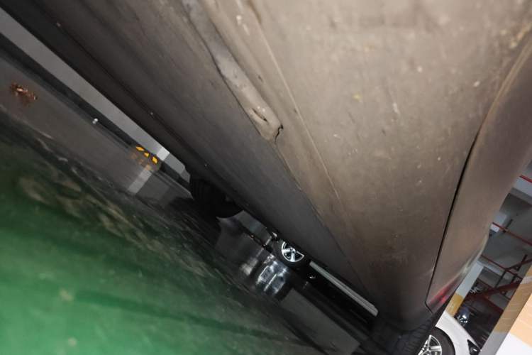 Used Tesla Model Y 2022 Rear-Wheel-Drive Version Chassis Front Left