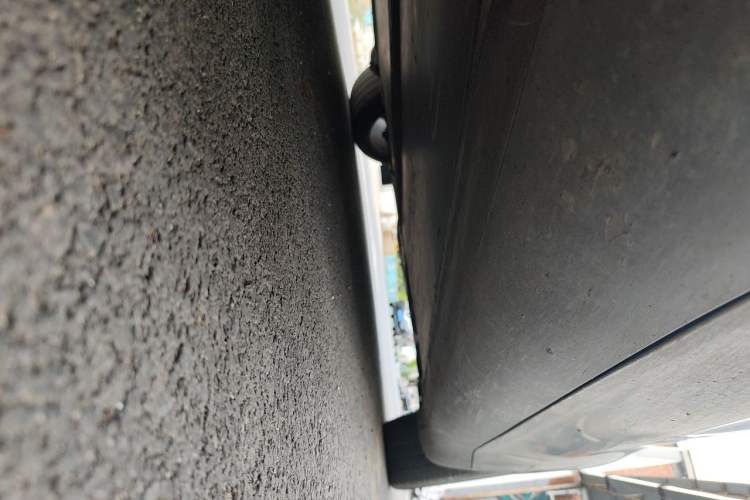 Used Tesla Model Y 2022 Rear-Wheel-Drive Version Chassis Front Left