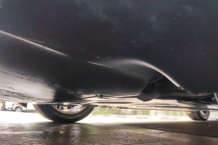 Used Tesla Model Y 2022 Revised Version Rear-Wheel Drive Chassis Front Left