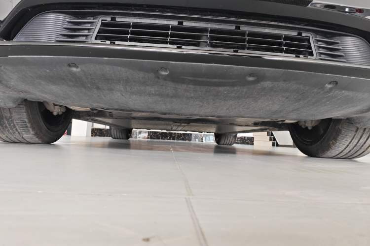Used Tesla Model Y 2022 Revised Version Rear-Wheel Drive Chassis Front