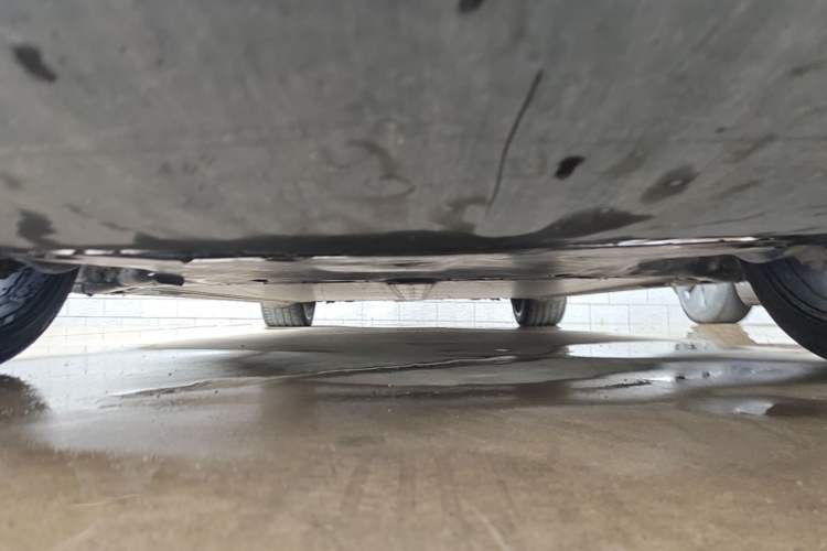 Used Tesla Model Y 2022 Long-Range All-Wheel-Drive Version Chassis Front