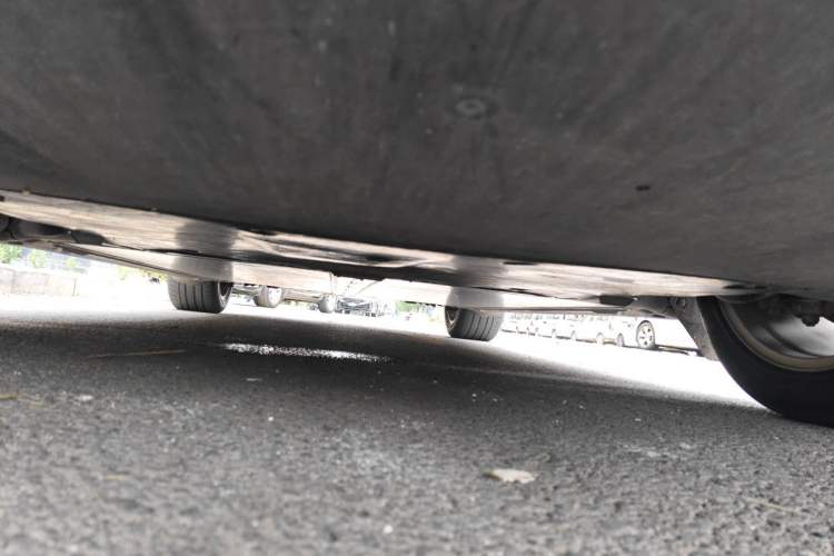 Used Tesla Model Y 2022 Long-Range All-Wheel-Drive Version Chassis Front