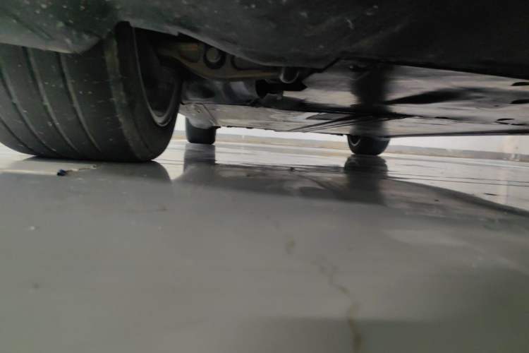 Used Tesla Model Y 2022 Revised Version Rear-Wheel Drive Chassis Front Right