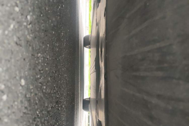 Used Tesla Model Y 2022 Long-Range All-Wheel-Drive Version Chassis Front