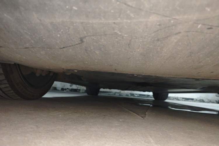 Used Tesla Model Y 2022 Rear-Wheel-Drive Version Chassis Front