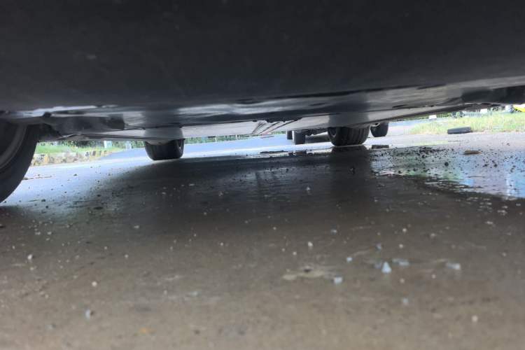 Used Tesla Model Y 2022 Rear-Wheel-Drive Version Chassis Front