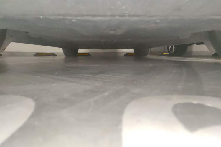 Used Tesla Model Y 2022 Rear-Wheel-Drive Version Chassis Front