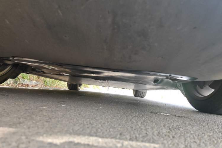 Used Tesla Model Y 2022 Rear-Wheel-Drive Version Chassis Front