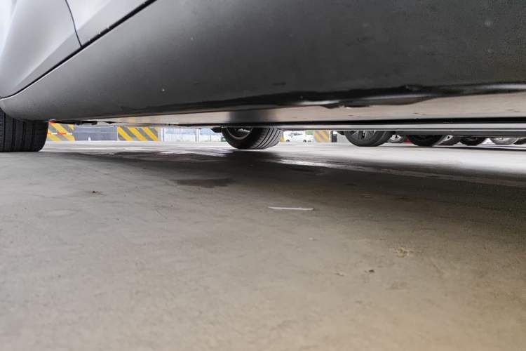 Used Tesla Model Y 2022 Revised Version Rear-Wheel Drive Chassis Rear Left