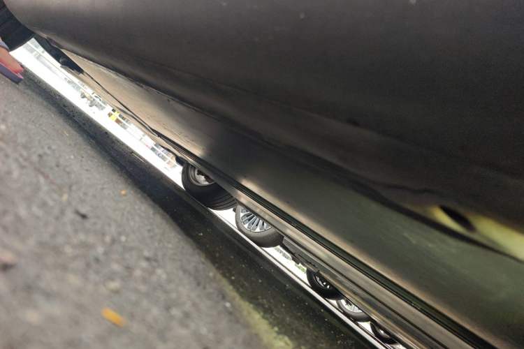 Used Tesla Model Y 2022 Rear-Wheel-Drive Version Chassis Rear Left