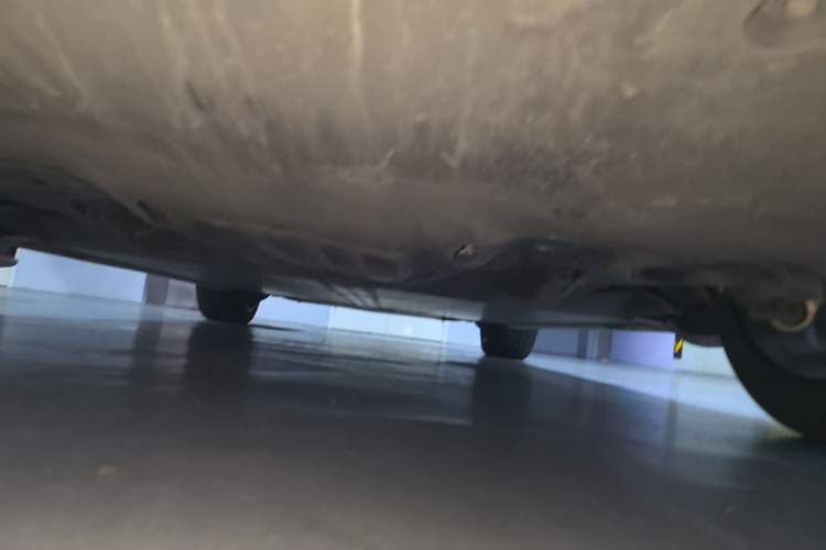 Used Tesla Model Y 2022 Revised Version Rear-Wheel Drive Chassis Rear