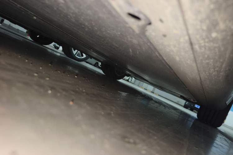 Used Tesla Model Y 2022 Rear-Wheel-Drive Version Chassis Rear Right