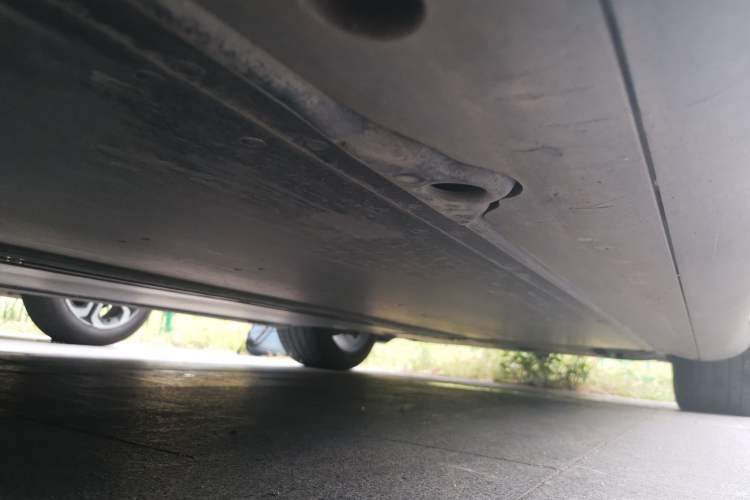 Used Tesla Model Y 2022 Rear-Wheel-Drive Version Chassis Rear Right