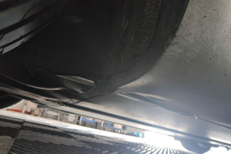 Used Tesla Model Y 2022 Performance High-Performance All-Wheel-Drive Version Chassis Rear Right