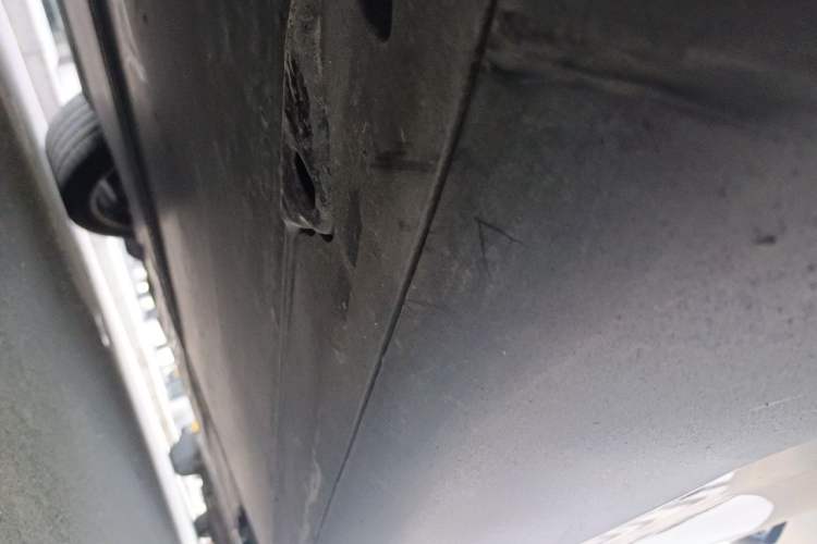 Used Tesla Model Y 2022 Rear-Wheel-Drive Version Chassis Rear Right