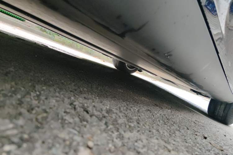 Used Tesla Model Y 2022 Rear-Wheel-Drive Version Chassis Rear Right