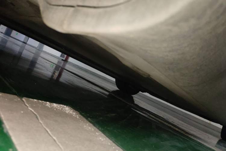 Used Tesla Model Y 2022 Performance High-Performance All-Wheel-Drive Version Chassis Rear Right