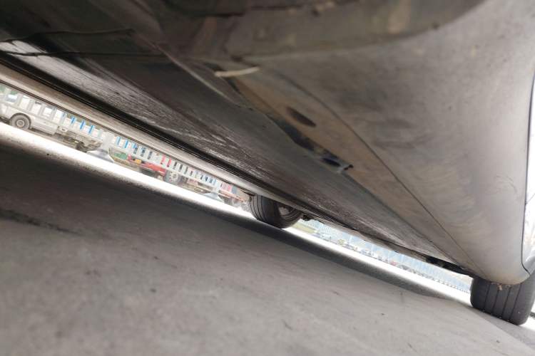 Used Tesla Model Y 2022 Long-Range All-Wheel-Drive Version Chassis Rear Right