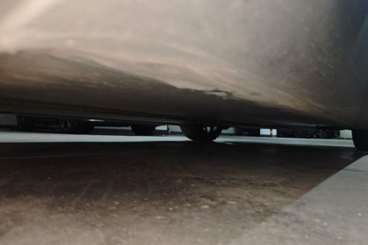 Used Tesla Model Y 2022 Rear-Wheel-Drive Version Chassis Rear Right