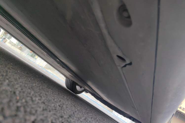 Used Tesla Model Y 2022 Rear-Wheel-Drive Version Chassis Rear Right