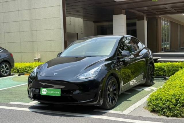 Used Tesla Model Y 2022 Rear-Wheel-Drive Version