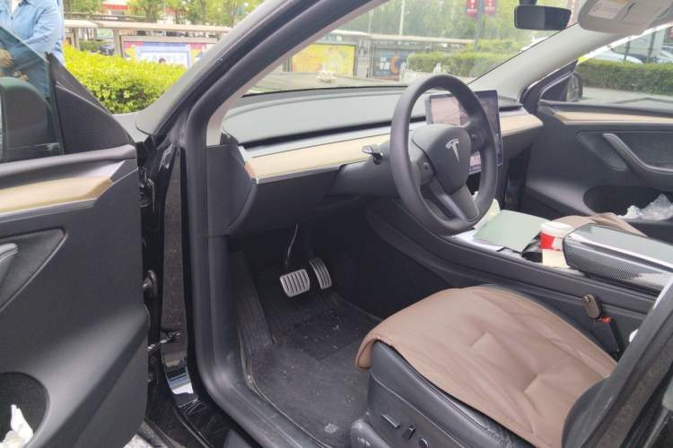 Used Tesla Model Y 2022 Performance High-Performance All-Wheel-Drive Version Driver Seat