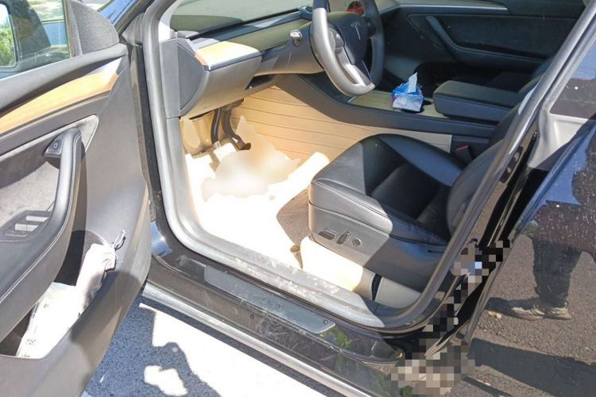 Used Tesla Model Y 2022 Long-Range All-Wheel-Drive Version Driver Seat