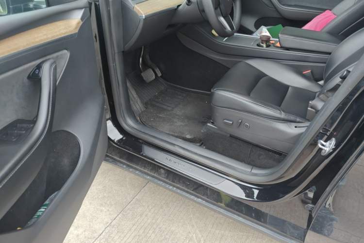Used Tesla Model Y 2022 Rear-Wheel-Drive Version Driver Seat