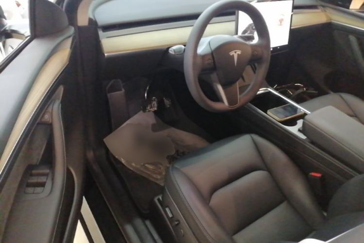 Used Tesla Model Y 2022 Revised Version Rear-Wheel Drive Driver Seat