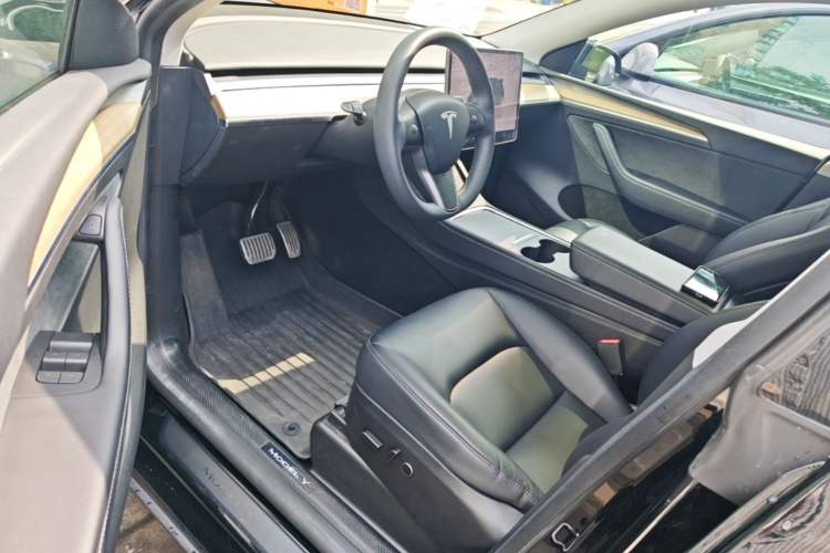 Used Tesla Model Y 2022 Revised Version Rear-Wheel Drive Driver Seat