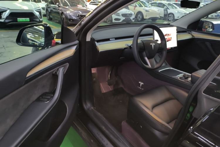 Used Tesla Model Y 2022 Revised Version Rear-Wheel Drive Driver Seat