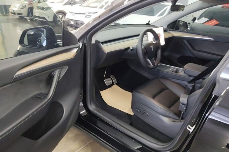 Used Tesla Model Y 2022 Performance High-Performance All-Wheel-Drive Version Driver Seat