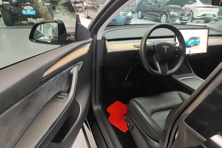 Used Tesla Model Y 2022 Revised Version Rear-Wheel Drive Driver Seat