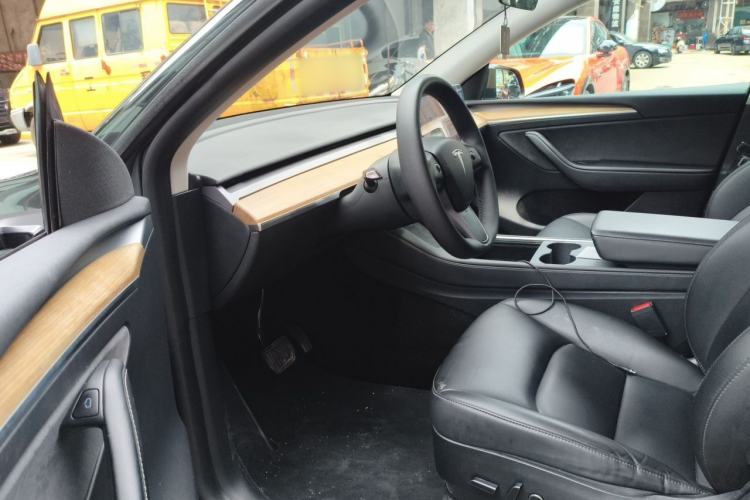 Used Tesla Model Y 2022 Revised Version Rear-Wheel Drive Driver Seat