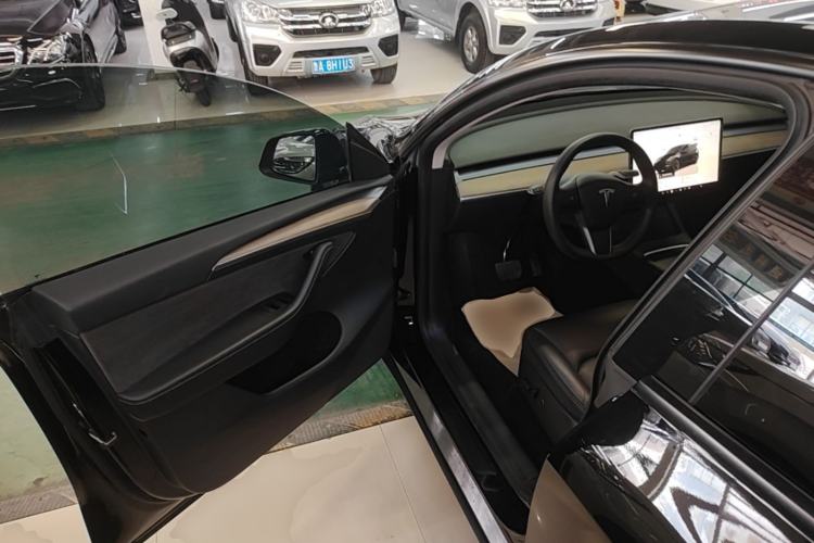 Used Tesla Model Y 2022 Rear-Wheel-Drive Version Driver Seat