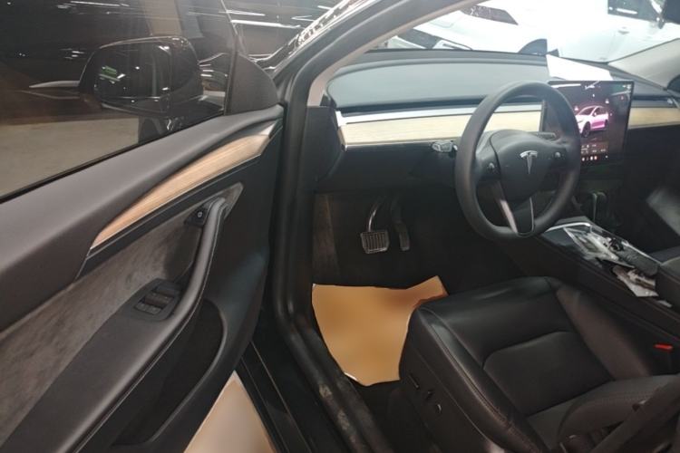 Used Tesla Model Y 2022 Revised Version Long-Range All-Wheel Drive Driver Seat