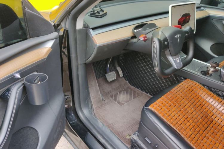 Used Tesla Model Y 2022 Rear-Wheel-Drive Version Driver Seat