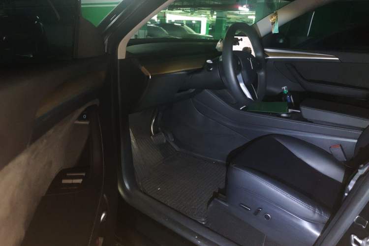 Used Tesla Model Y 2022 Revised Version Rear-Wheel Drive Driver Seat