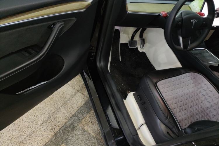 Used Tesla Model Y 2022 Revised Version Rear-Wheel Drive Driver Seat