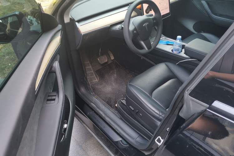 Used Tesla Model Y 2022 Rear-Wheel-Drive Version Driver Seat