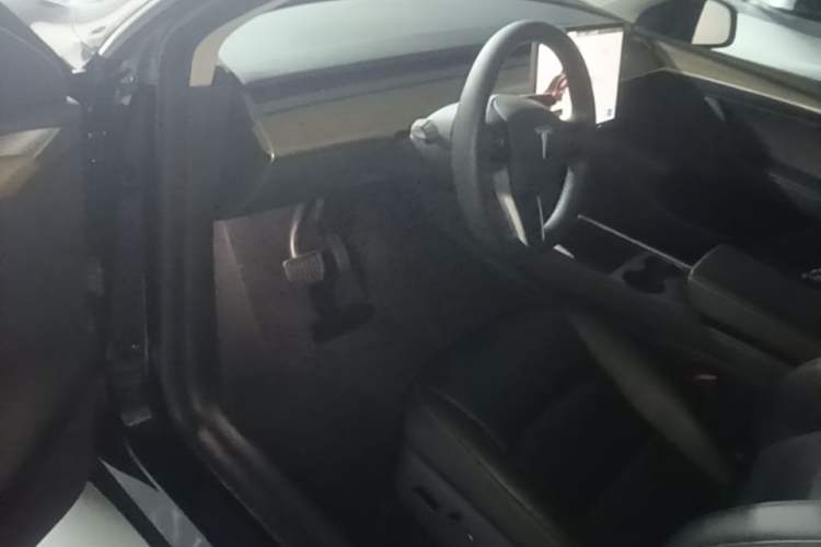 Used Tesla Model Y 2022 Revised Version Rear-Wheel Drive Driver Seat