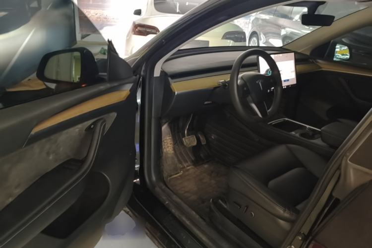 Used Tesla Model Y 2022 Revised Version Rear-Wheel Drive Driver Seat
