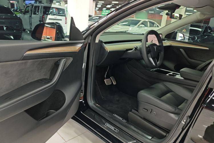 Used Tesla Model Y 2022 Revised Version Rear-Wheel Drive Driver Seat