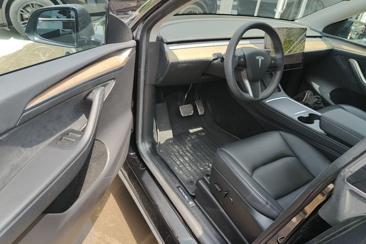 Used Tesla Model Y 2022 Revised Version Rear-Wheel Drive Driver Seat